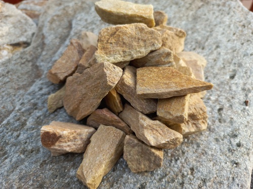 Златолит жёлтый декоративная каменная крошка купить в Талдом