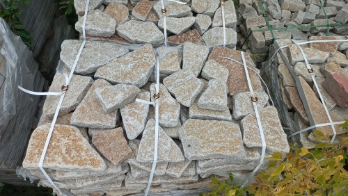 Гранитный плитняк галтованный для парковки купить в Талдом